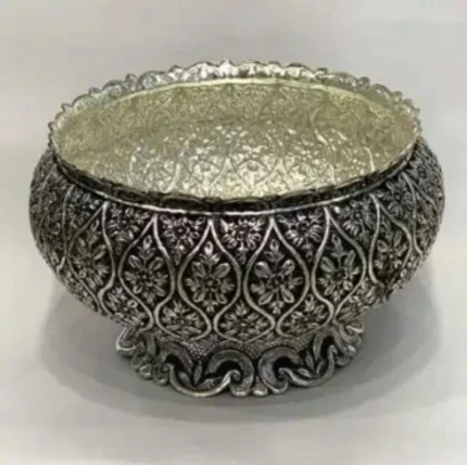 Royal Antique Silver Floral Bowl – Handcrafted Elegance for Your Home